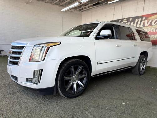 2016 Cadillac Escalade ESV Premium