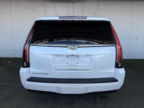 2016 Cadillac Escalade ESV Premium
