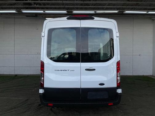 2021 Ford Transit-250 Base