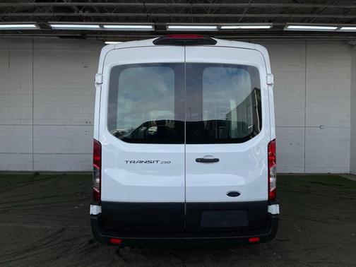 2021 Ford Transit-250 Base