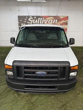 2011 Ford E350 Super Duty XL