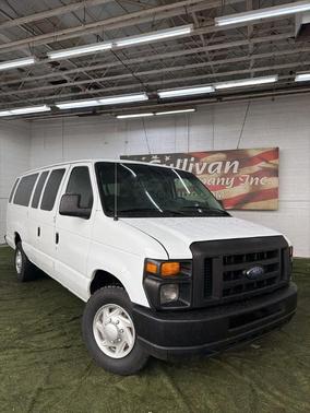 2011 Ford E350 Super Duty XL