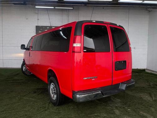2015 Chevrolet Express 3500 LS