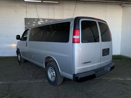 2016 Chevrolet Express 2500 LS