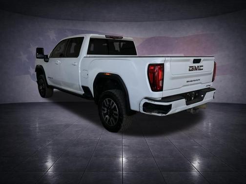 Summit White 2022 GMC Sierra 2500 AT4