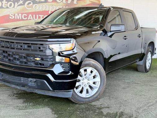 2022 Chevrolet Silverado 1500 Custom