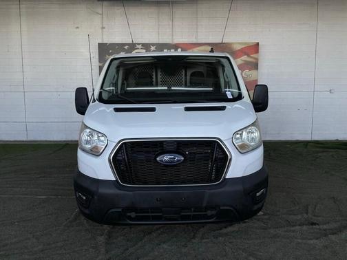 2022 Ford Transit-250 Base