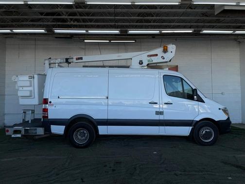 2017 Mercedes-Benz Sprinter 3500 144 WB Standard Roof Cargo