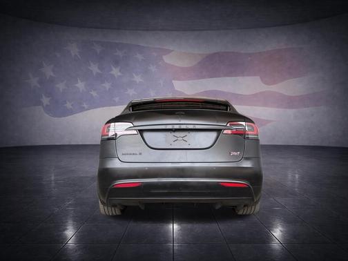 Pearl White Multi 2018 Tesla Model X 75D