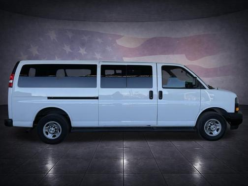 2023 Chevrolet Express 3500 LS