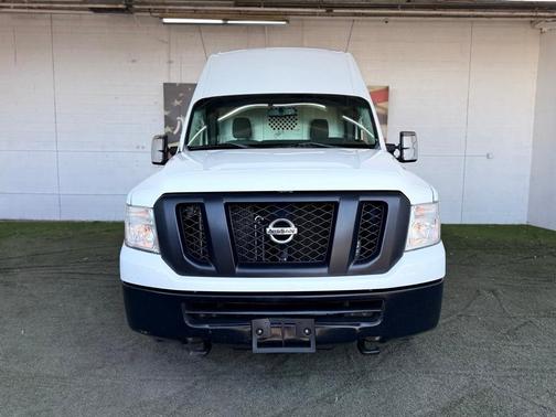 2017 Nissan NV Cargo NV3500 HD SV V8