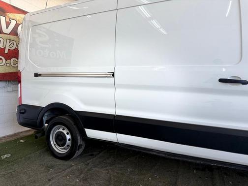 2020 Ford Transit-250 Base