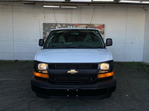 2017 Chevrolet Express 3500 LS