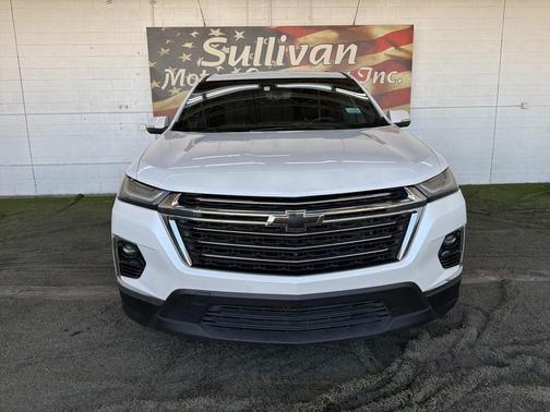 2022 Chevrolet Traverse LT Cloth