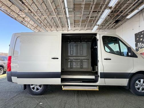 2022 Mercedes-Benz Sprinter 1500 Standard Roof