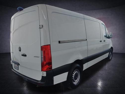 White 2023 Mercedes-Benz Sprinter 2500 144 WB
