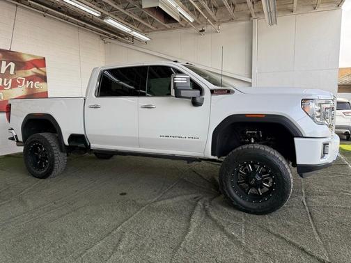 2020 GMC Sierra 2500 Denali