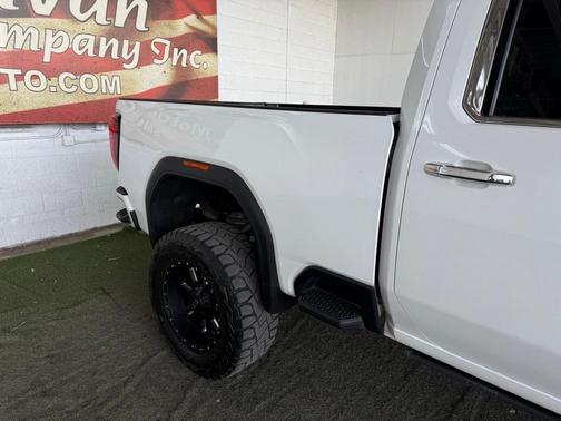 2020 GMC Sierra 2500 Denali