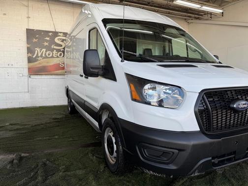 2023 Ford Transit-250 Base