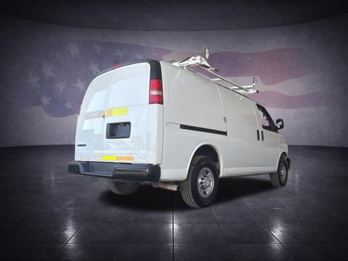 Summit White 2014 Chevrolet Express 2500 Work Van