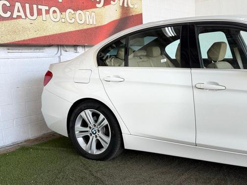 2018 BMW 330 i