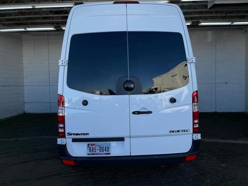 2011 Mercedes-Benz Sprinter 2500