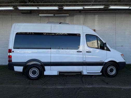 2011 Mercedes-Benz Sprinter 2500