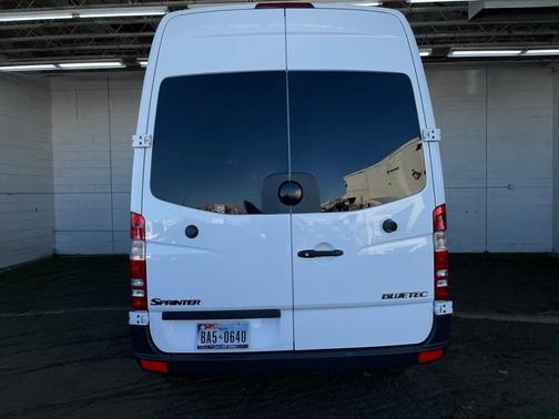 2011 Mercedes-Benz Sprinter 2500