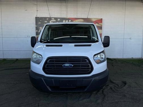 2017 Ford Transit-150 XL