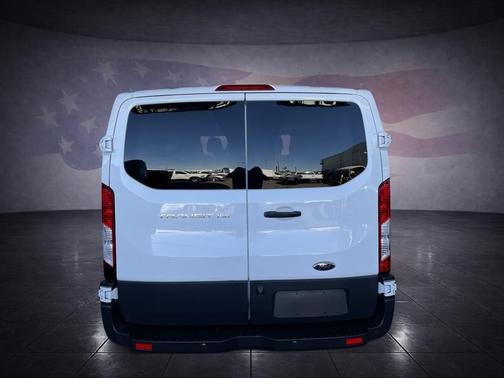 2017 Ford Transit-150 XL