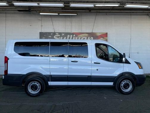 2017 Ford Transit-150 XL