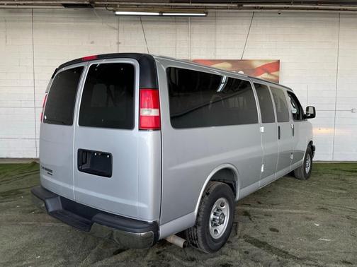 2016 Chevrolet Express 3500 LT