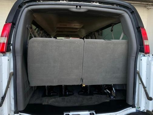 2016 Chevrolet Express 3500 LT