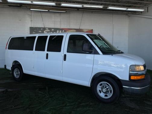 2016 Chevrolet Express 3500 LT