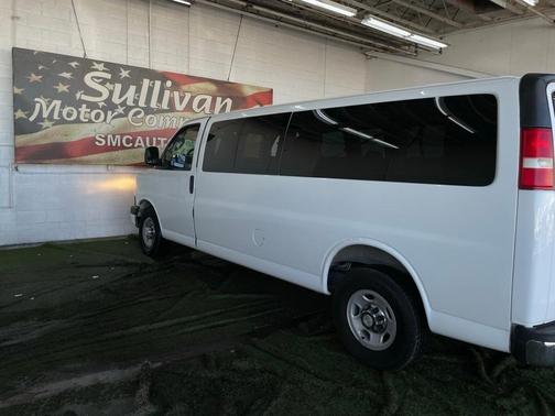 2016 Chevrolet Express 3500 LT