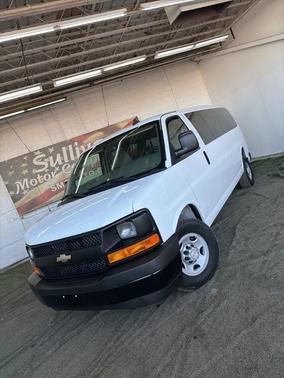 2017 Chevrolet Express 3500 LS