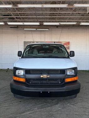 2017 Chevrolet Express 3500 LS