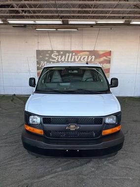 2017 Chevrolet Express 3500 LS