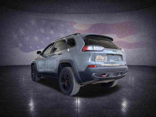 Sting Gray Clearcoat 2019 Jeep Cherokee Trailhawk