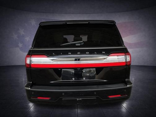 2018 Lincoln Navigator Select