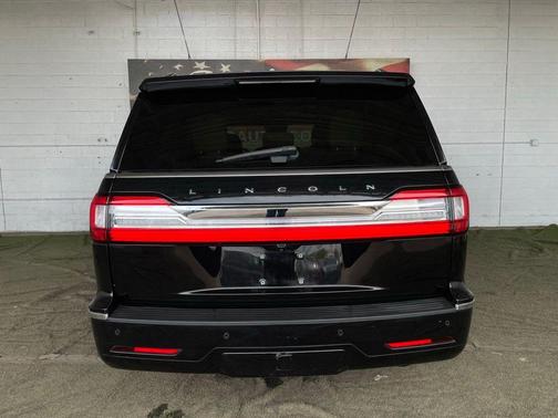 2018 Lincoln Navigator Select