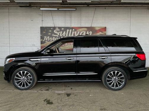 2018 Lincoln Navigator Select