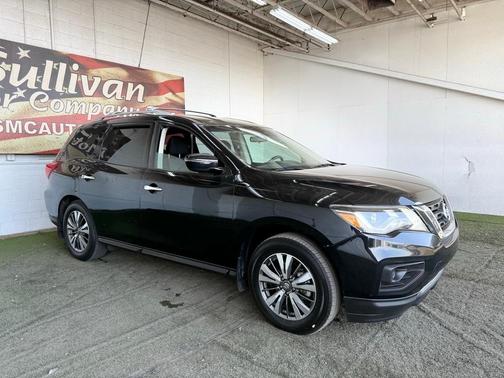 2020 Nissan Pathfinder S