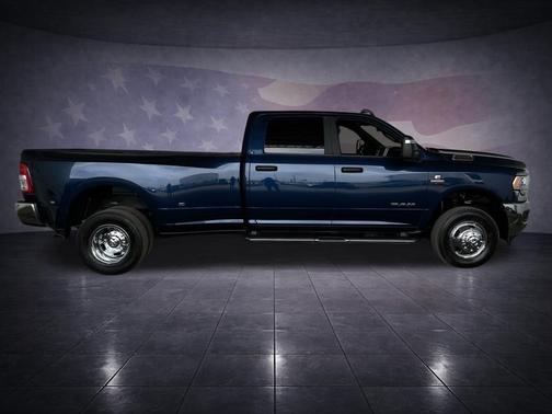 Patriot Blue Pearlcoat 2024 RAM 3500 Big Horn