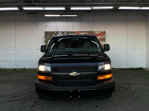 2019 Chevrolet Express 3500 LS