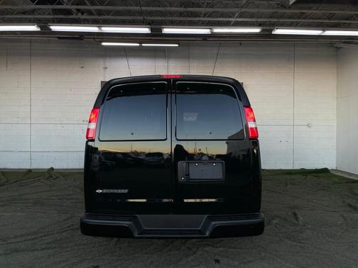 2019 Chevrolet Express 3500 LS