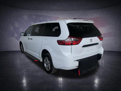 2020 Toyota Sienna L