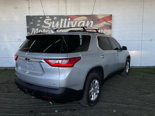 2021 Chevrolet Traverse LT Cloth