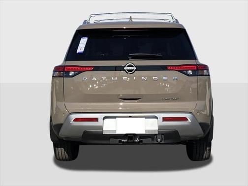 2025 Nissan Pathfinder Platinum FWD