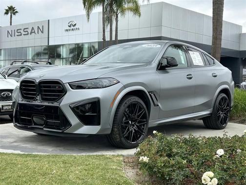 2025 BMW X6 M Base